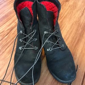Northface boots size 9